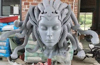 3D Printing Custom Medusa Head For Bar Styling