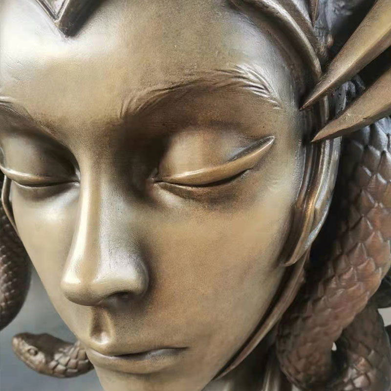 3D Printing Custom Medusa Head For Bar Styling (5)
