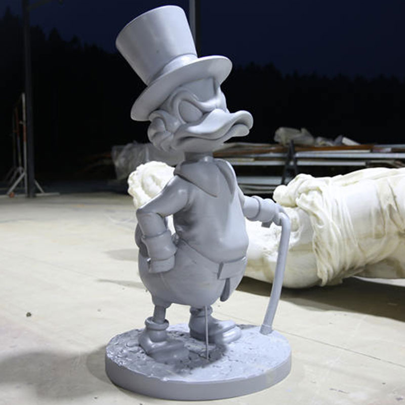 3D Printing Large Donald Duck Statue Model (1)