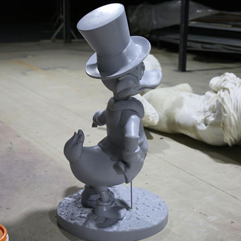 3D Printing Large Donald Duck Statue Model (4)