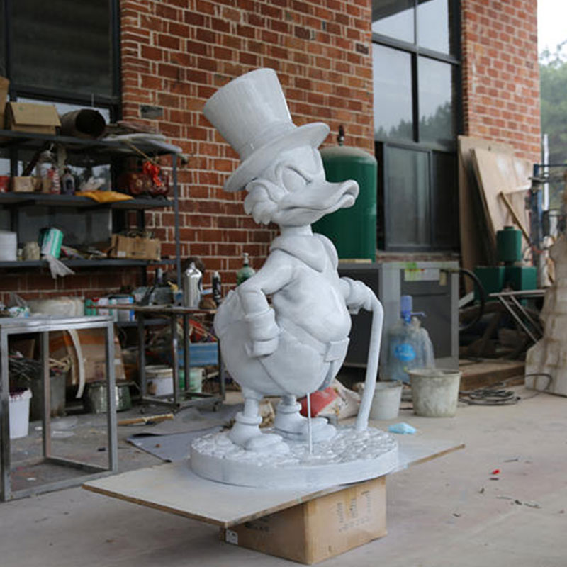 3D Printing Large Donald Duck Statue Model (5)