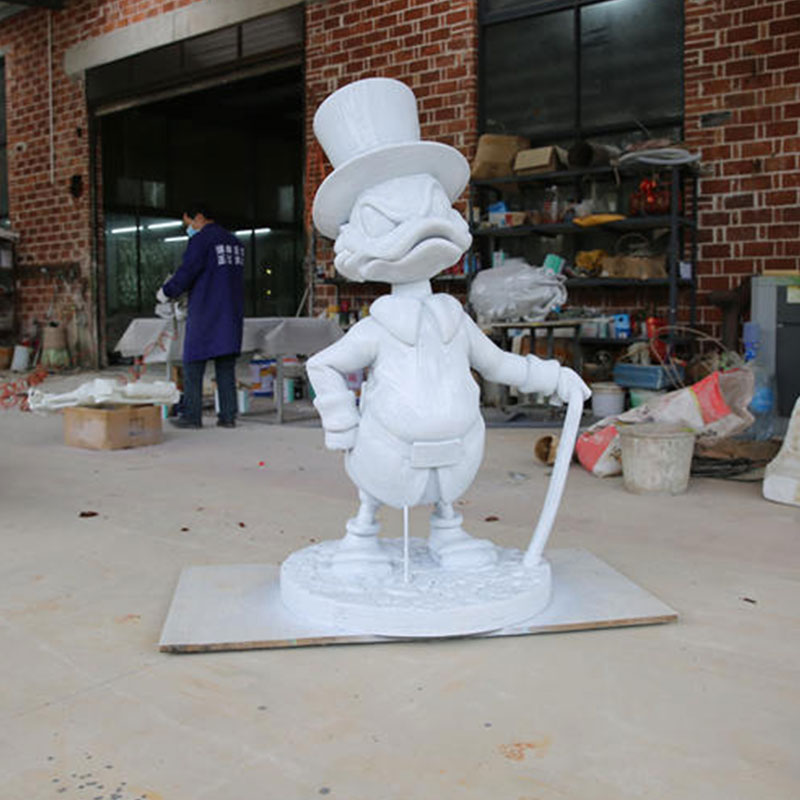 3D Printing Large Donald Duck Statue Model (7)