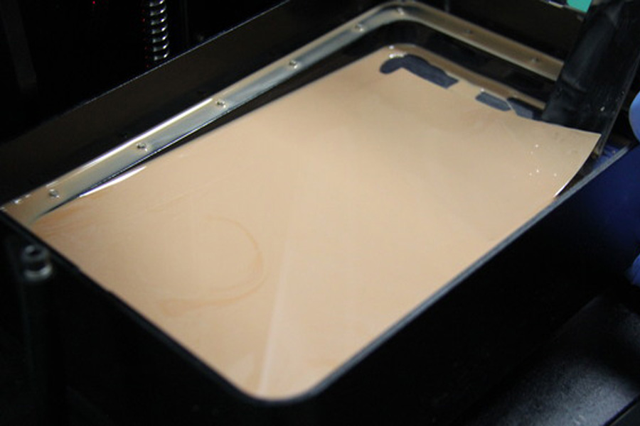 Do you really know light-curable 3D printing consumables? Compared with the current common FDM technology, the main advantages of LCD are embodied in printing accuracy and printing speed. The product accuracy of LCD technology can reach 25um, while the current precision of FDM technology is only 0.2mm. At the same time, the molding speed of FDM products is probably much slower than that of LCD. The LCD side of the same size can be completed in 5 seconds, but FDM It takes a few minutes. In the 3D printing industry, whenever it comes to light-curing 3D printers, it always feels bright. In fact, this kind of printer is indeed worthy of a flash, because it uses ultraviolet light or other light beams to cure liquid photosensitive resin. As for what the photosensitive resin is all about? Literally speaking, it is a resin material that is sensitive to light, which cures quickly after being irradiated with light. At a high level, photosensitive resin is a mixture of photoinitiator, monomer polymer and prepolymer. This material can be cured under specific wavelength ultraviolet light focusing. Light-sensitive resin materials are generally used in SLA/DLP/LCD models. Among these printing technologies, light-curing molding is used, and the consumables used are photosensitive resin. Items printed with photosensitive resin materials have relatively smooth surfaces and high molding quality, so many DLP models are positioned as jewelry-level, and LCD is slowly approaching the pace of DLP, and the accuracy is getting higher and higher. LCD technology has been widely used Industrial hands-on. Characteristics of photosensitive resin The photosensitive resin is generally in a liquefied state, and the printed objects using this material generally have the characteristics of high precision, stable forming, and waterproof. However, the photosensitive resin liquid material is prone to hardening if it is not used for a long time, and the material has a certain degree of toxicity, so it needs to be sealed and stored when not in use. In addition, the photosensitive material is more expensive, and because it needs to be poured into the container when used, it is easy to cause waste. Application of photosensitive resin The finished product of 3D printing of photosensitive resin material has good details and high surface quality, which can be painted by painting and other processes. However, if the photosensitive resin printed items are exposed to light for a long time, they will gradually oxidize and turn yellow. This material is mostly used to print fine models that require high model accuracy and surface quality, such as hands, jewelry or precision accessories. Types of photosensitive resin There are many different types of photosensitive resin materials. Subdivided photosensitive resin materials exhibit different properties according to different formulations or production methods, and are suitable for different fields. The safety of photosensitive resin Many people have a great controversy about whether photosensitive resin is toxic. In fact, photosensitive resin materials cannot be simply said to be toxic or non-toxic. Toxicity must be discussed in combination with dosage. Generally, there is no problem after normal light curing. Therefore, users who are worried that the photosensitive resin material is toxic and will cause harm to the human body can rest assured, as long as the photosensitive resin material you purchase is regular, in addition to the ventilation protection during the printing process, the articles after 3D printing are non-toxic. You can rest assured to use and touch. There are few organic volatiles in the photosensitive resin, which will not cause great harm to us, but for our professionals who often use light-curing 3D printers, it is best to wear gloves during use and cleaning. Some people with sensitive skin should pay attention. Every body is different. Some people are allergic, and some people are not allergic. For those of us who professionally operate light-curing 3D printers, we usually wear gloves and masks and put them in a separate workshop to make the air flow and prepare clean alcohol. This approach shows that we are not only more professional when operating, but also more convenient to handle models, keeping the printing room tidy and clean.